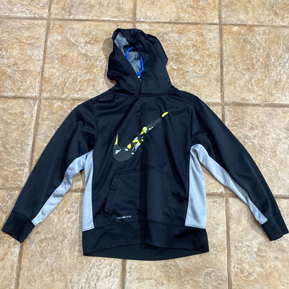 Kids Nike Therma fit L